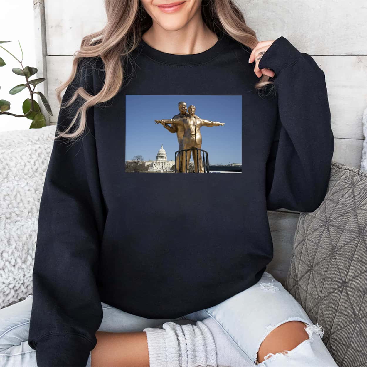 Trump and Epstein Titanic Statue Shirt 4 Trump and Epstein Titanic Statue Shirt (3)