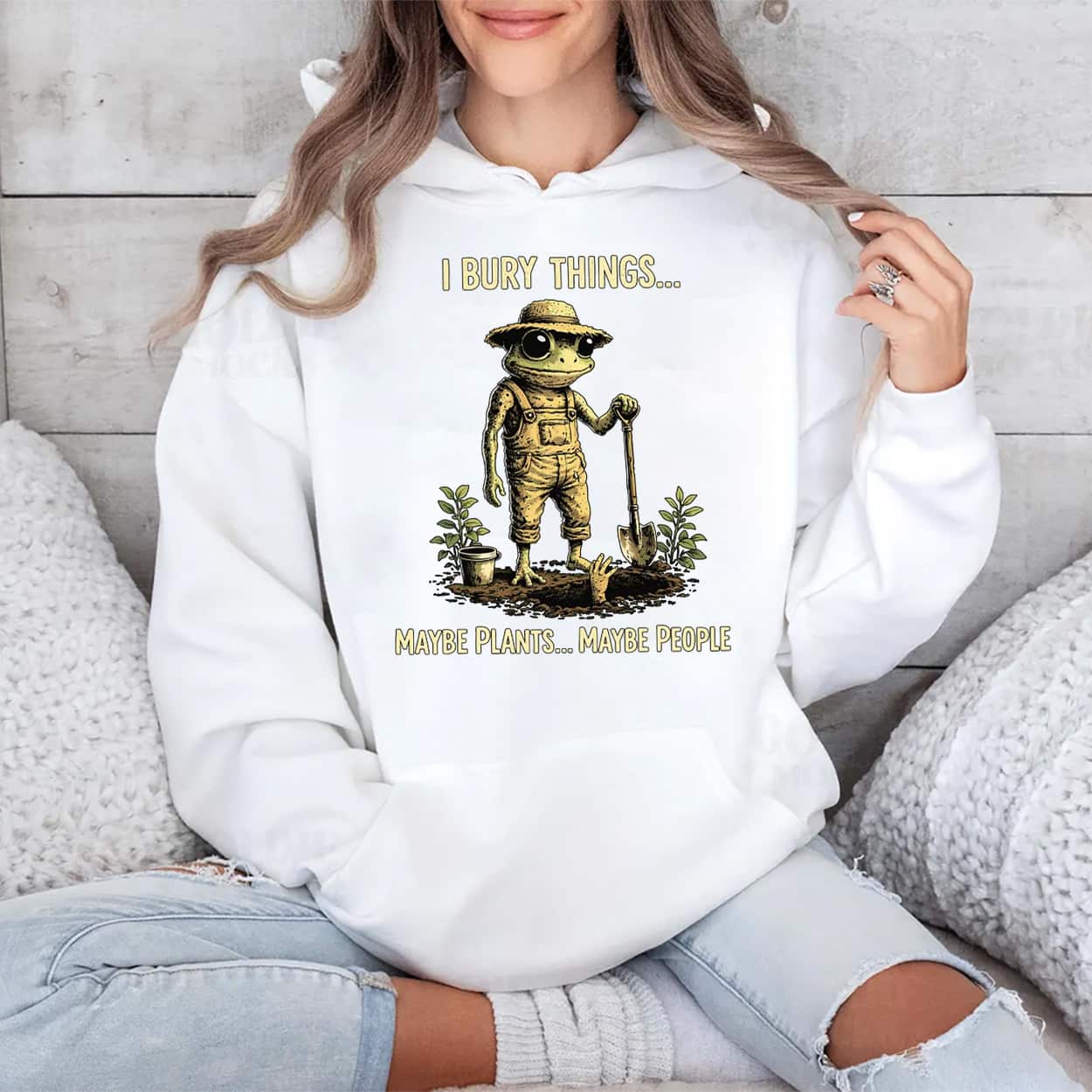 Frog Gardner I Bury Things Maybe Plants Maybe People Shirt 4 Frog Gardner I Bury Things Maybe Plants Maybe People Shirt (4)